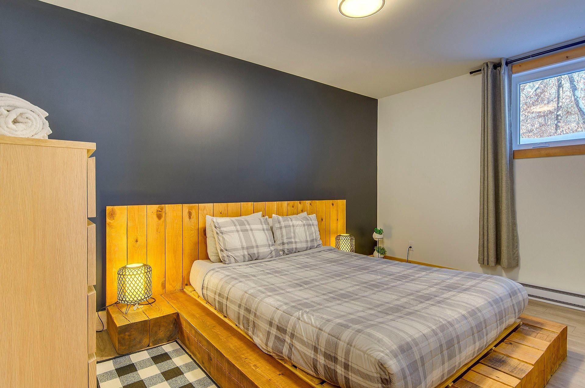 









265

 - 267


Ch. Seigneurial

,
Sutton,




QC
J0E2K0

