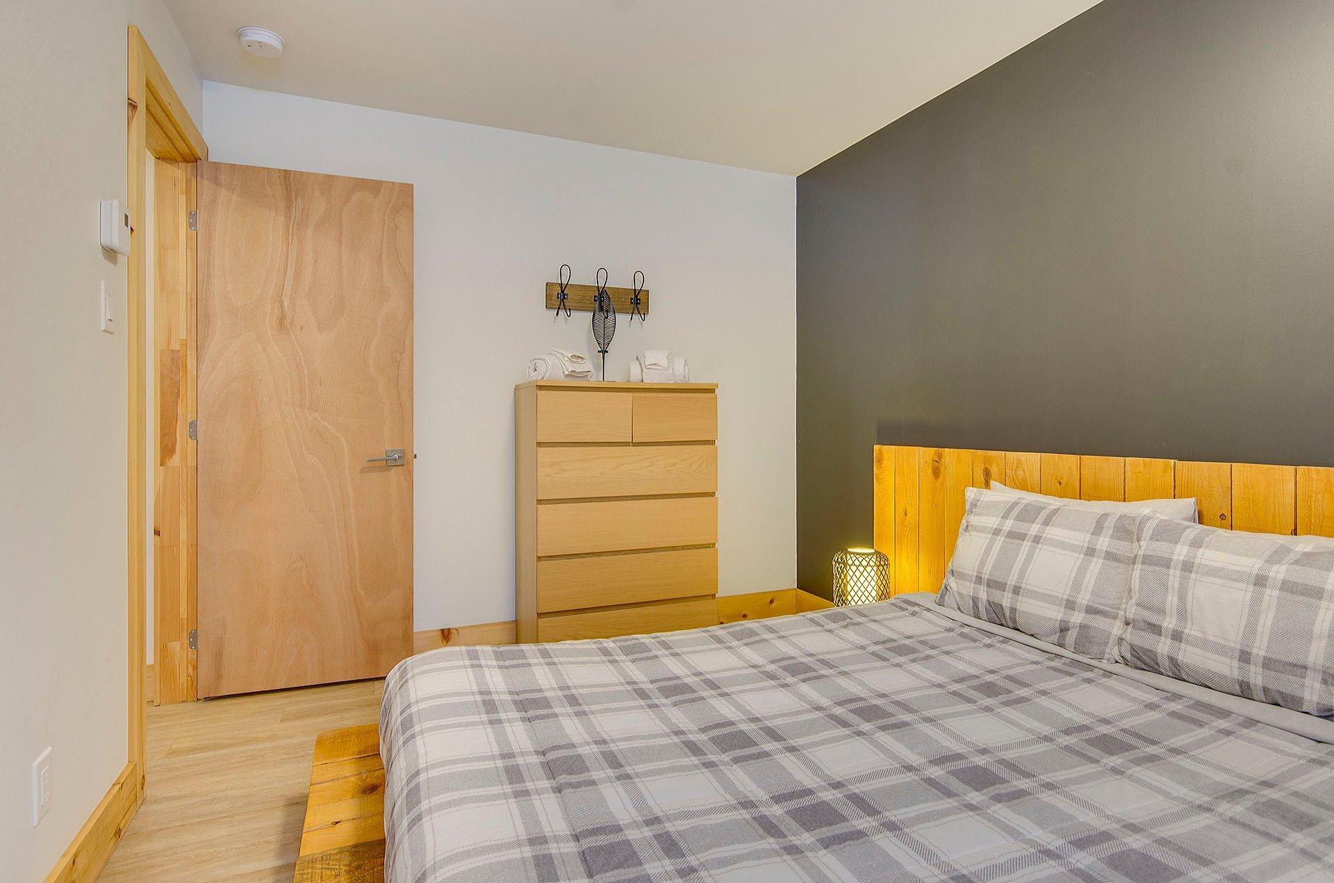 









265

 - 267


Ch. Seigneurial

,
Sutton,




QC
J0E2K0

