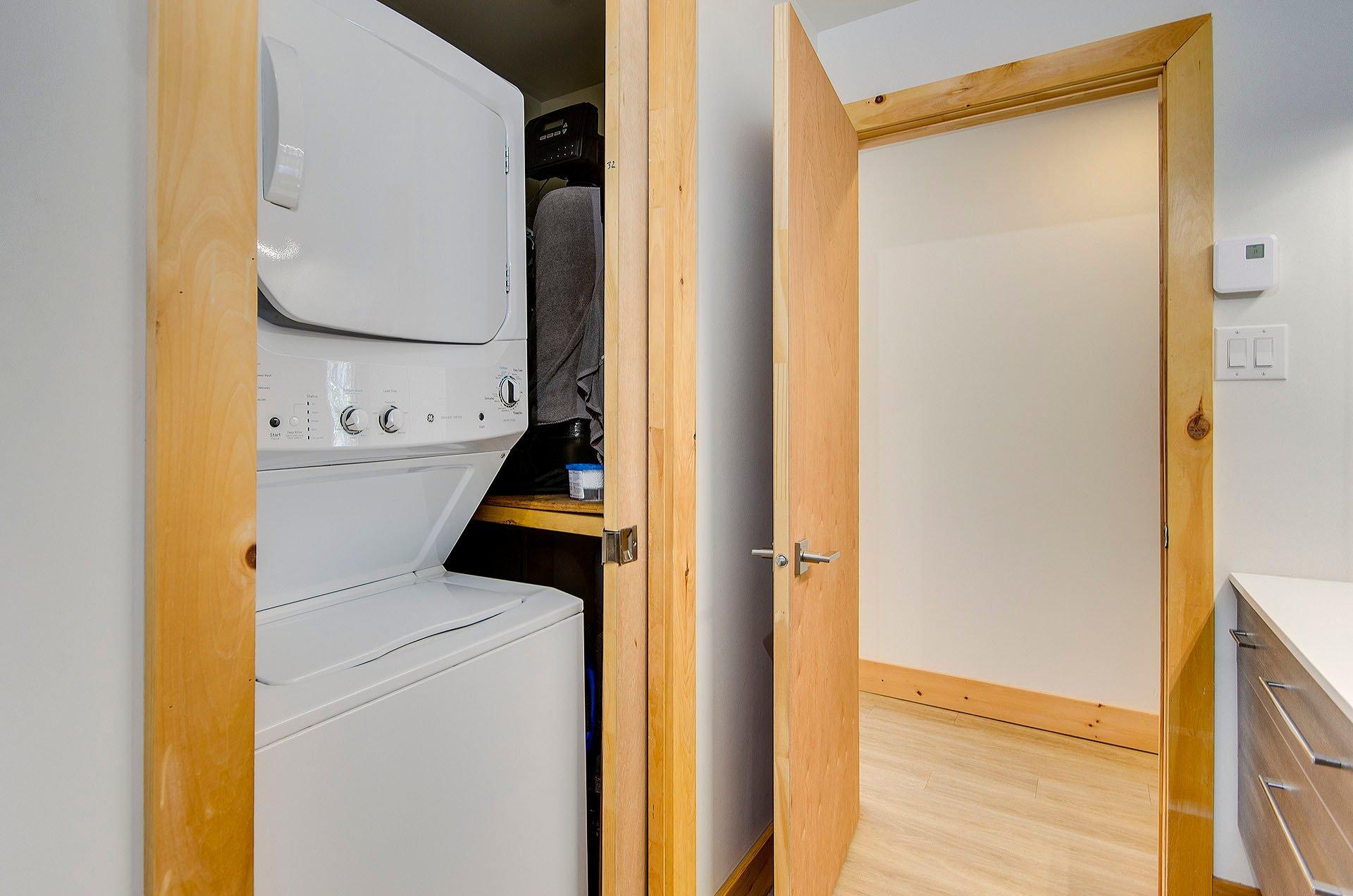 









265

 - 267


Ch. Seigneurial

,
Sutton,




QC
J0E2K0

