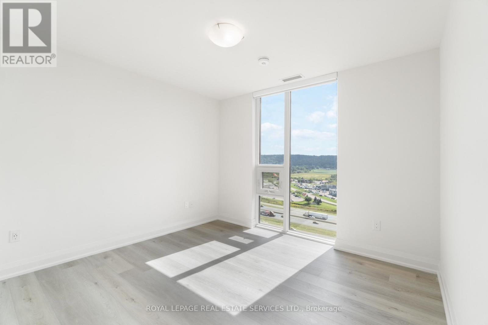 












1702 - 385 WINSTON ROAD

,
Grimsby,




Ontario
L3M4E8

