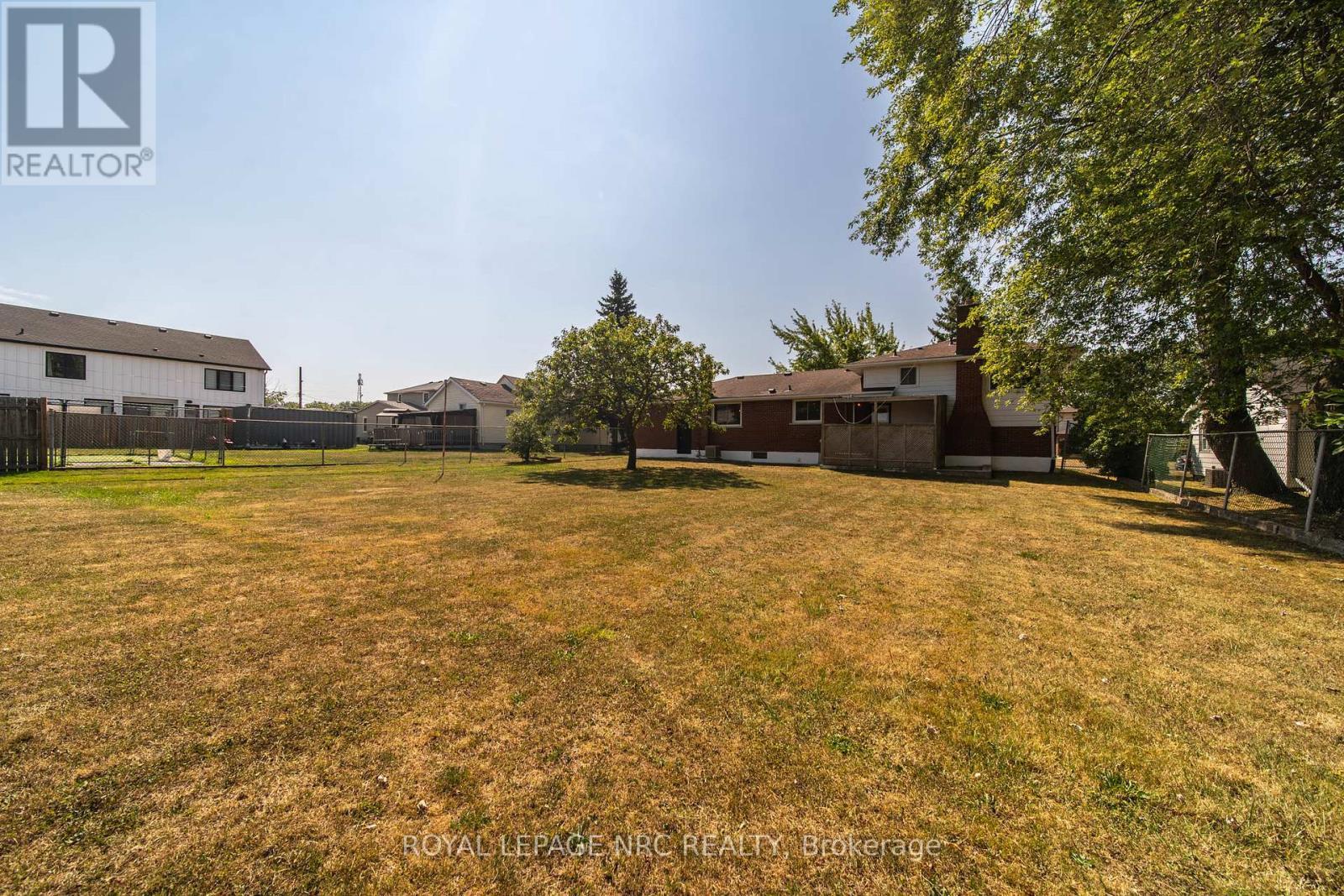 












7797 MULHERN STREET

,
Niagara Falls (Ascot),




Ontario
L2H1B6

