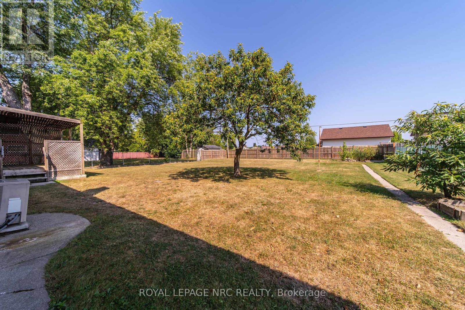 












7797 MULHERN STREET

,
Niagara Falls (Ascot),




Ontario
L2H1B6

