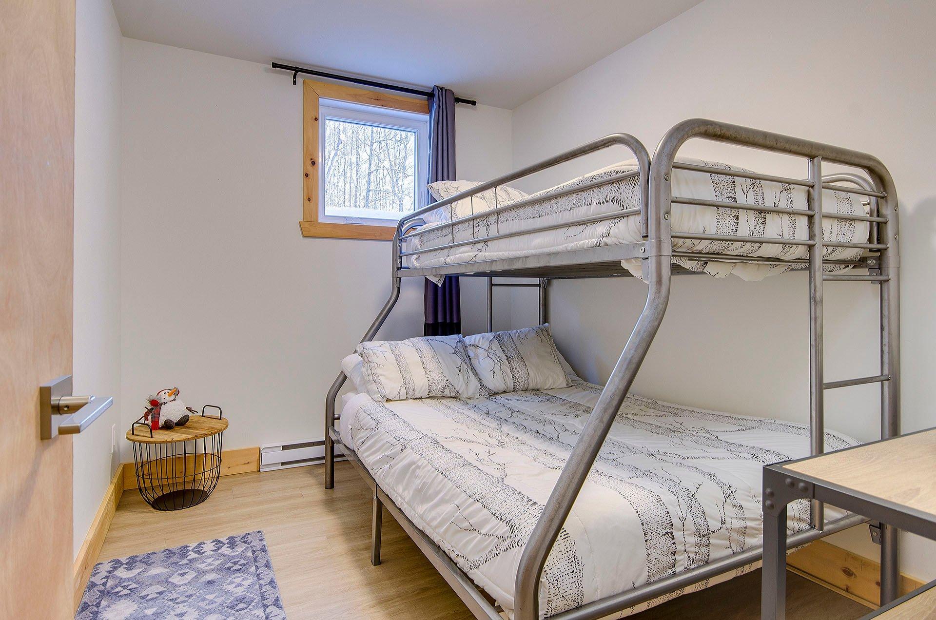 









265Z

 - 267Z


Ch. Seigneurial

,
Sutton,




QC
J0E2K0

