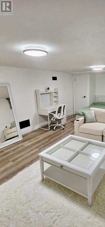 












BASEMENT APARTMENT - 500 ERSKINE AVENUE

,
Peterborough South,




Ontario
K9J5T4

