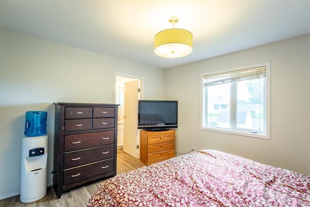 









3


Autumnwood

DR,
Gimli,




MB
R0C 1B0

