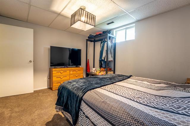 









3


Autumnwood

DR,
Gimli,




MB
R0C 1B0


