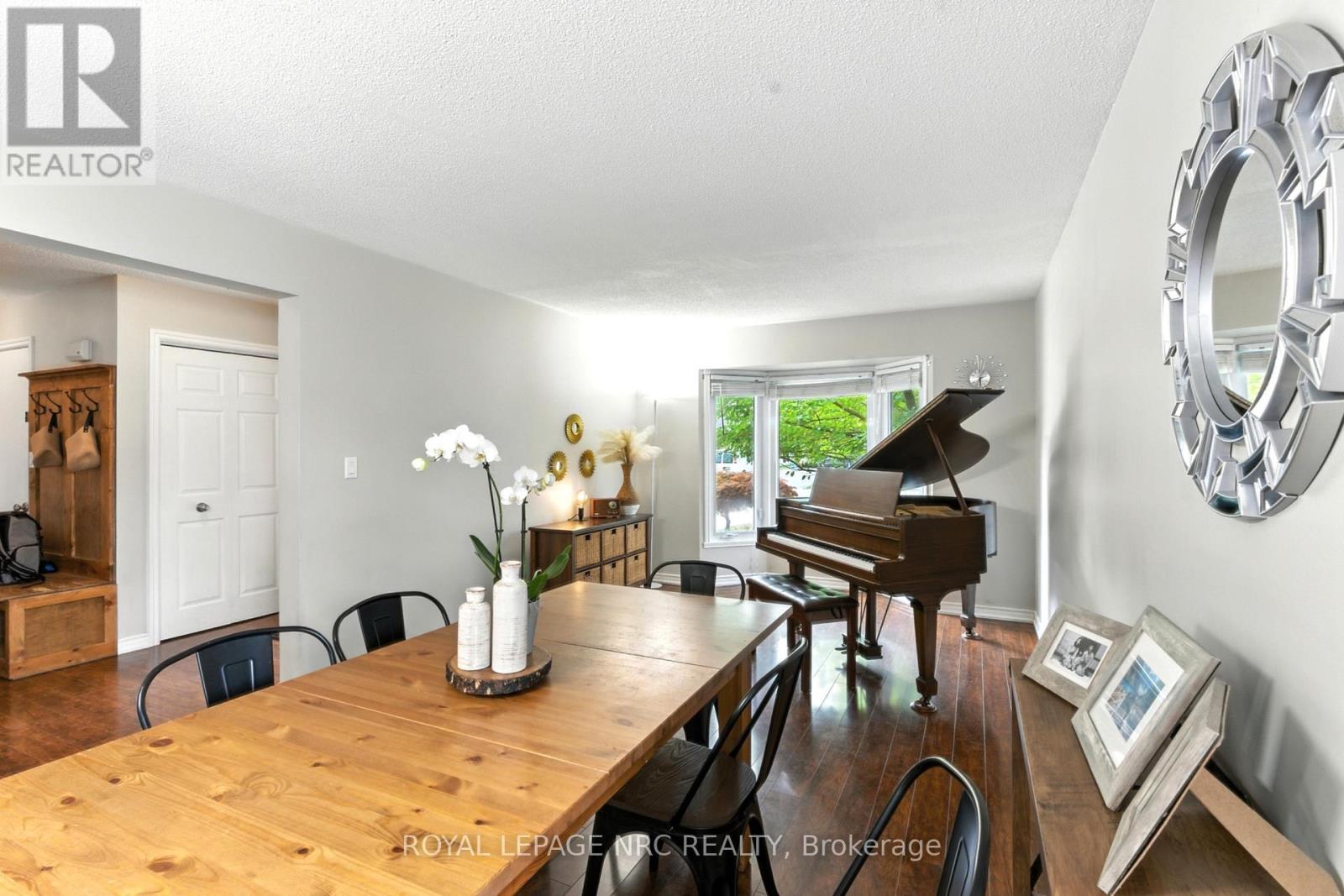 












260 GADSBY AVENUE

,
Welland (N. Welland),




Ontario
L3C6N5

