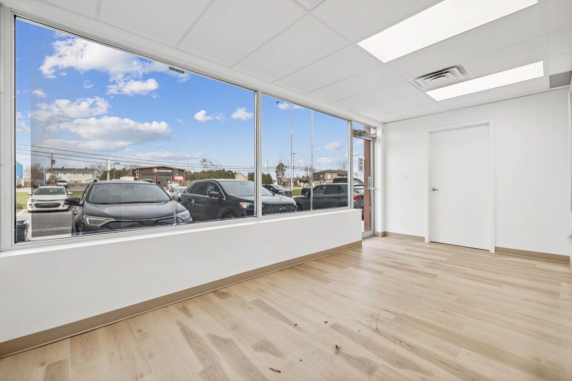 









922


Boul. Maloney E.

, 3,
Gatineau (Gatineau),




QC
J8P1H5

