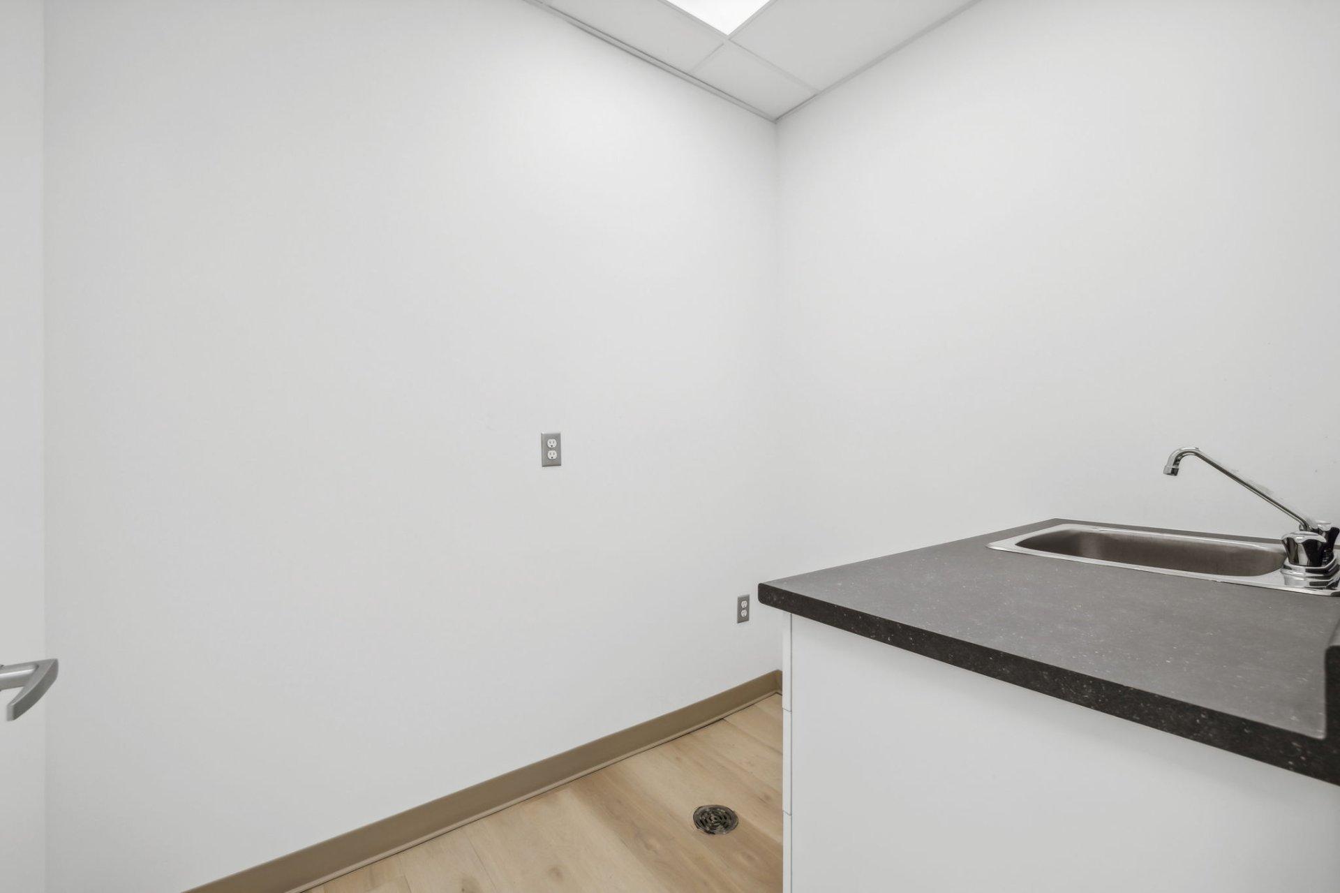 









922


Boul. Maloney E.

, 3,
Gatineau (Gatineau),




QC
J8P1H5


