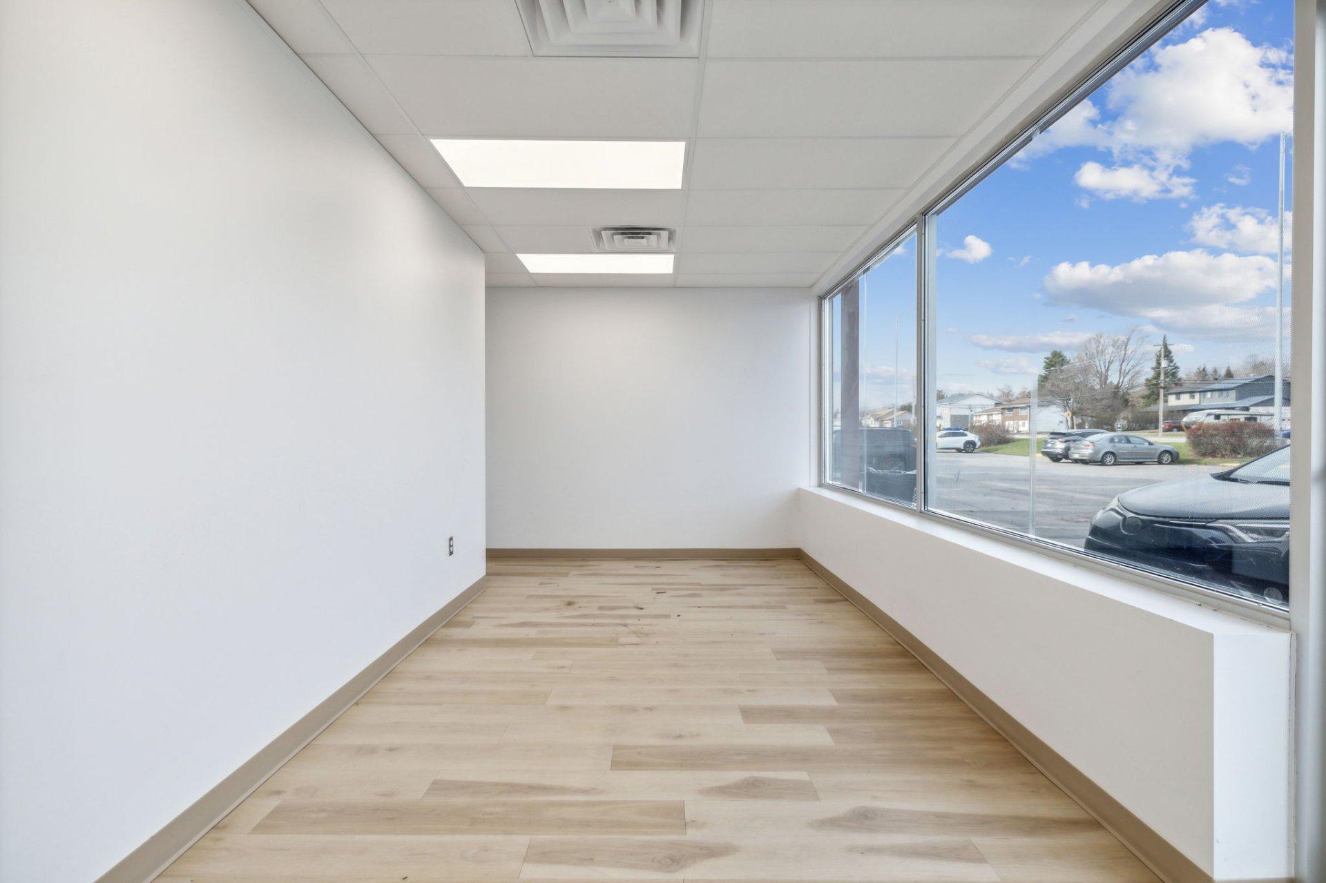 









922


Boul. Maloney E.

, 3,
Gatineau (Gatineau),




QC
J8P1H5

