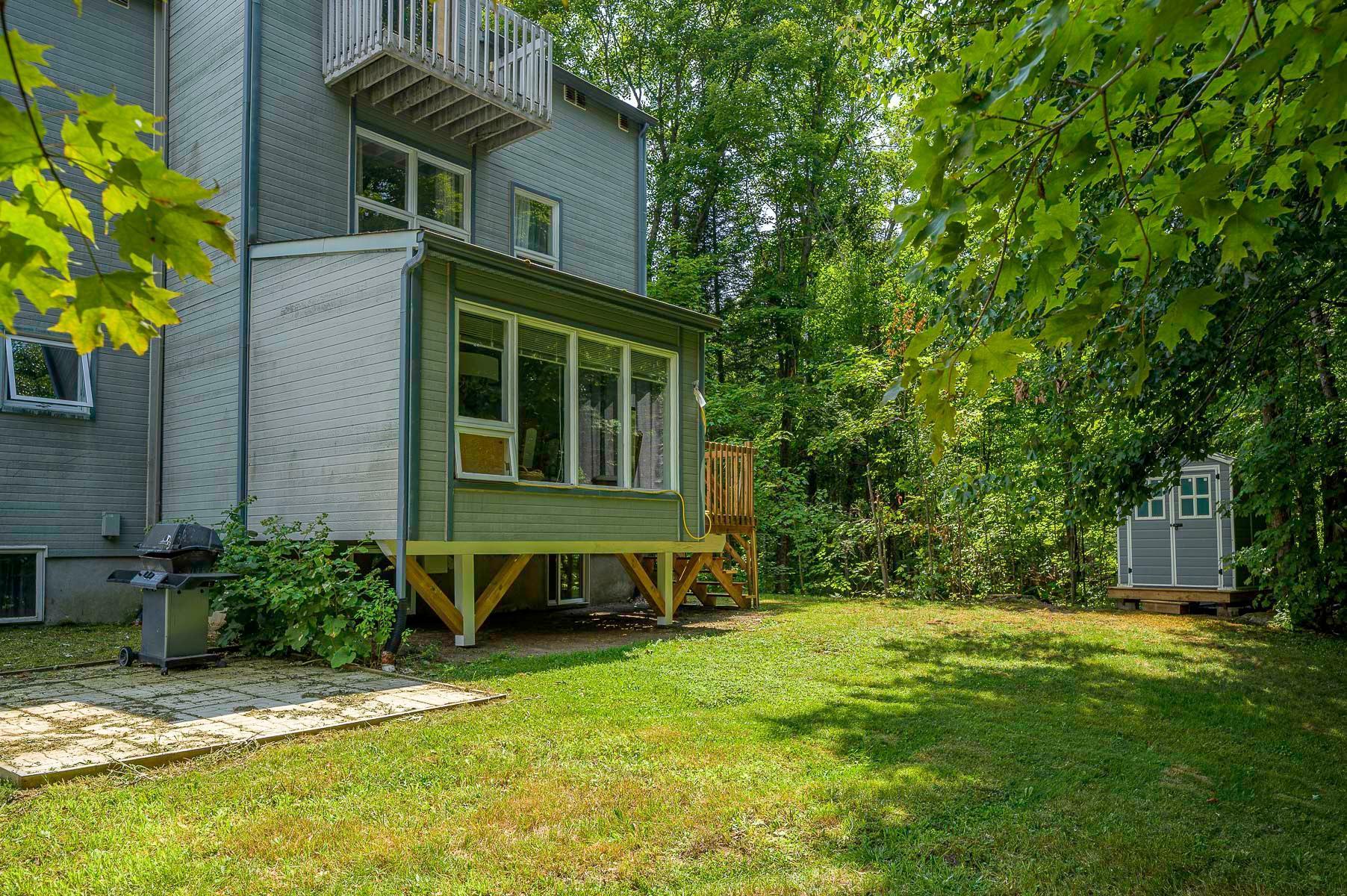 









485Z

 - 487Z


Ch. du Mont-Loup-Garou

,
Sainte-Adèle,




QC
J8B3C7

