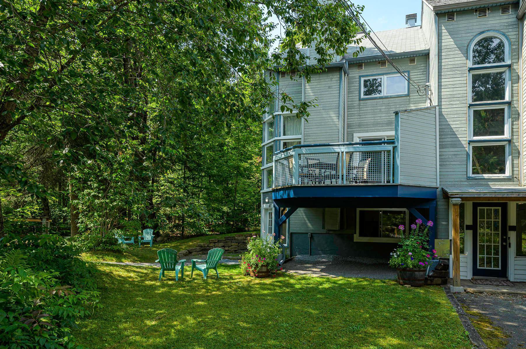 









485Z

 - 487Z


Ch. du Mont-Loup-Garou

,
Sainte-Adèle,




QC
J8B3C7


