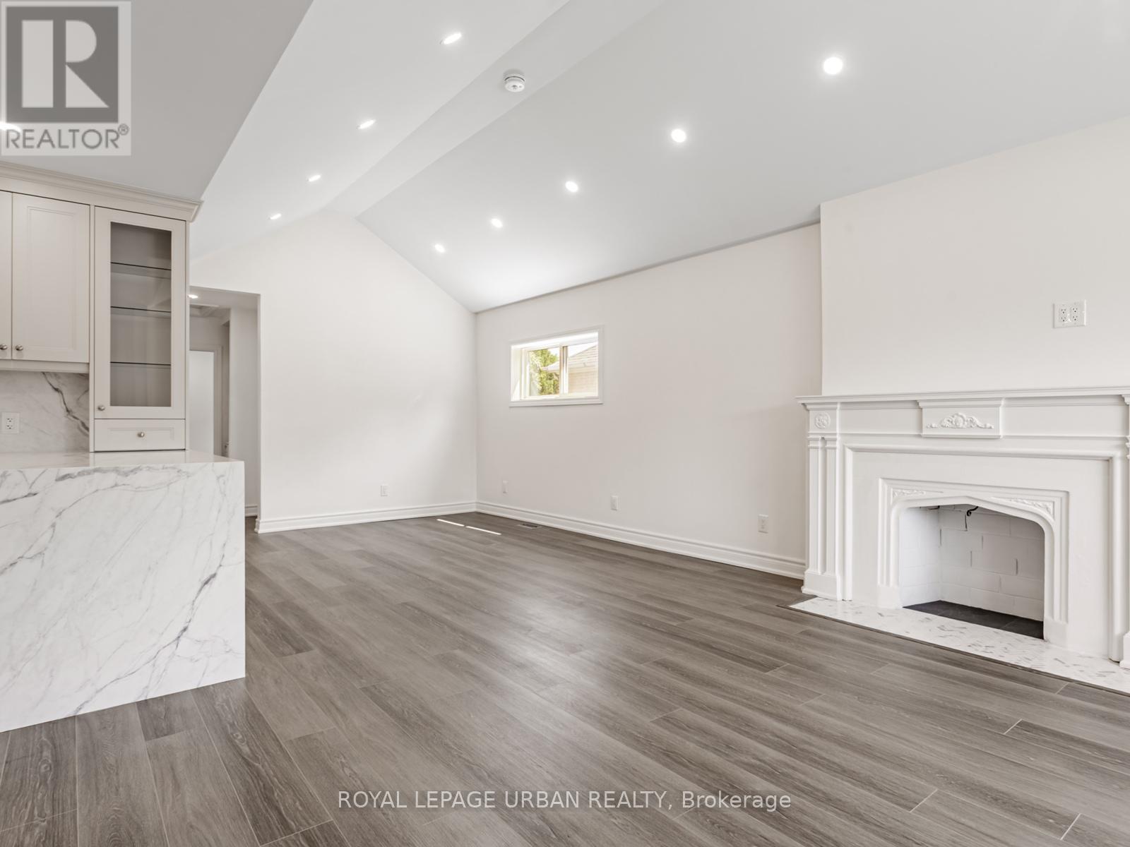 












MAIN - 1627 WOODBINE HEIGHTS BOULEVARD

,
Toronto,




Ontario
M4B3A3

