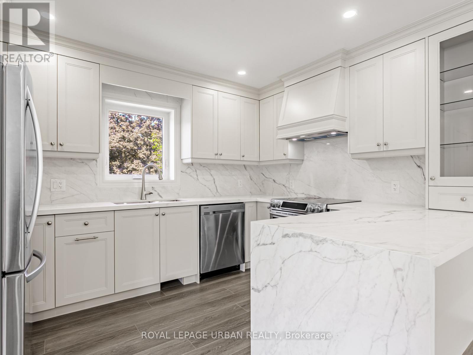 












MAIN - 1627 WOODBINE HEIGHTS BOULEVARD

,
Toronto,




Ontario
M4B3A3

