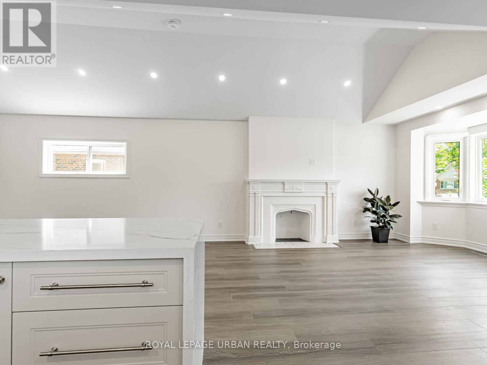 












MAIN - 1627 WOODBINE HEIGHTS BOULEVARD

,
Toronto,




Ontario
M4B3A3

