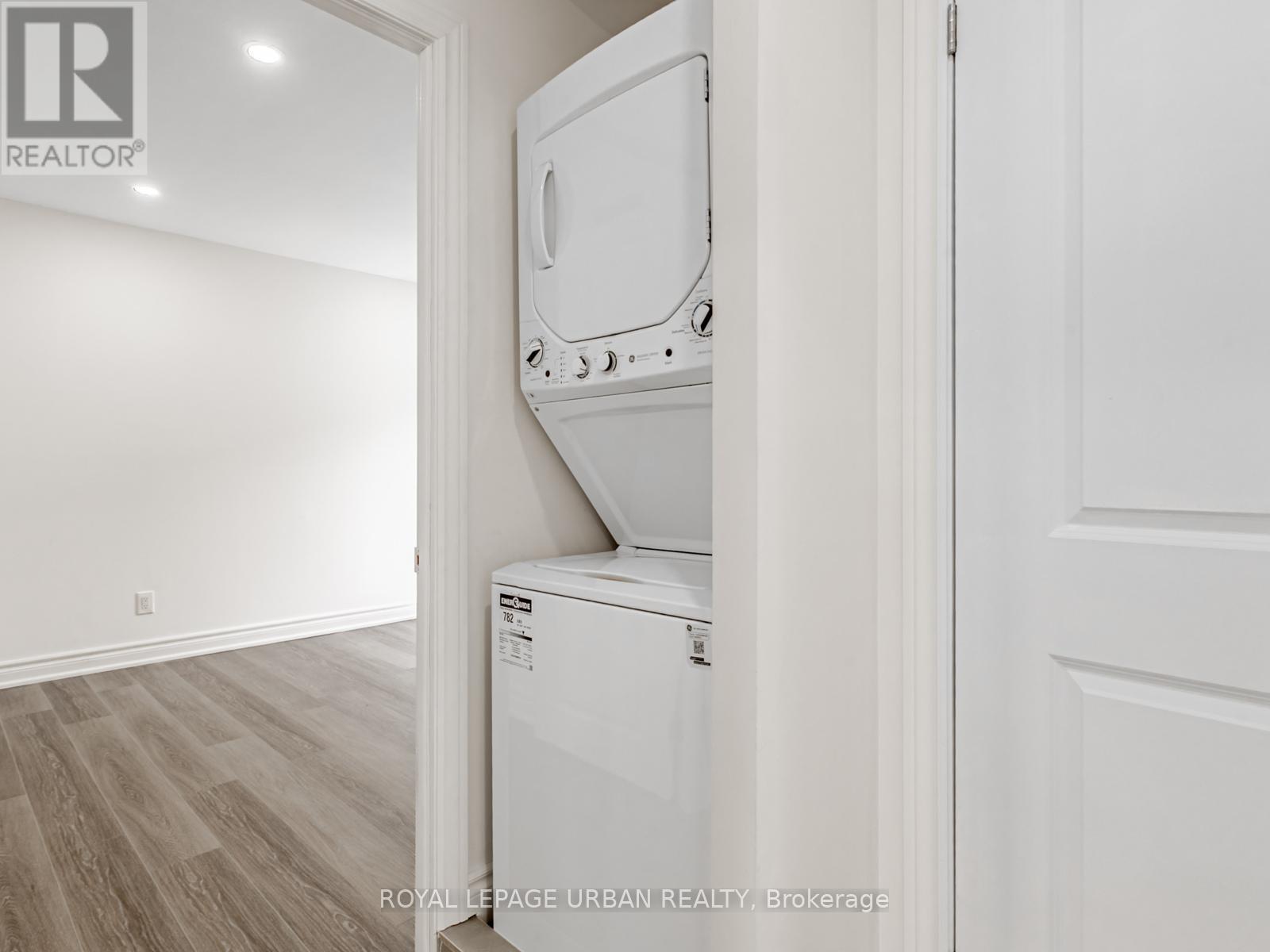 












MAIN - 1627 WOODBINE HEIGHTS BOULEVARD

,
Toronto,




Ontario
M4B3A3

