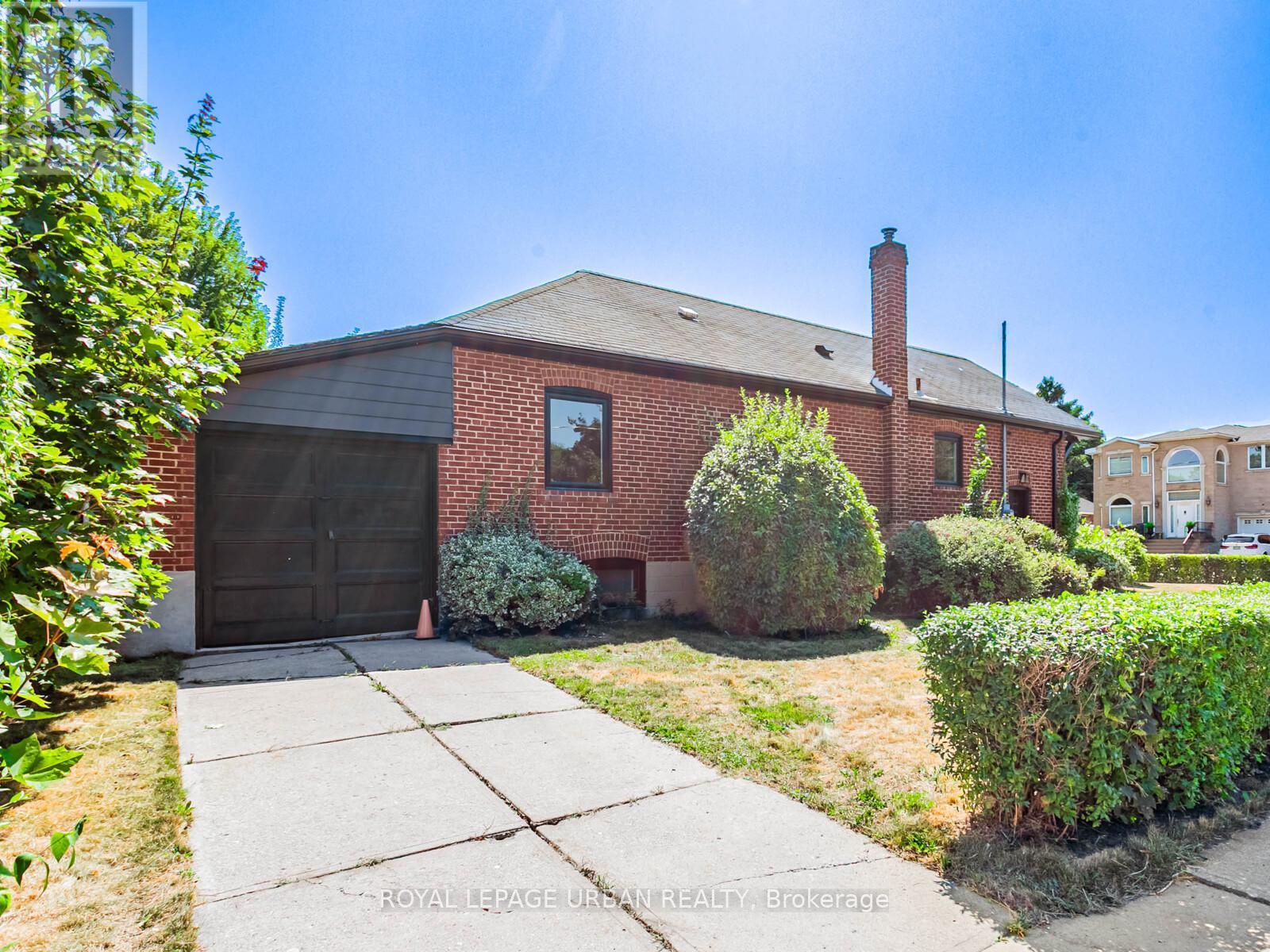 












MAIN - 1627 WOODBINE HEIGHTS BOULEVARD

,
Toronto,




Ontario
M4B3A3

