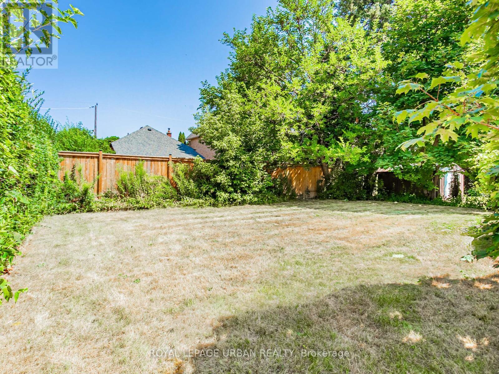 












MAIN - 1627 WOODBINE HEIGHTS BOULEVARD

,
Toronto,




Ontario
M4B3A3

