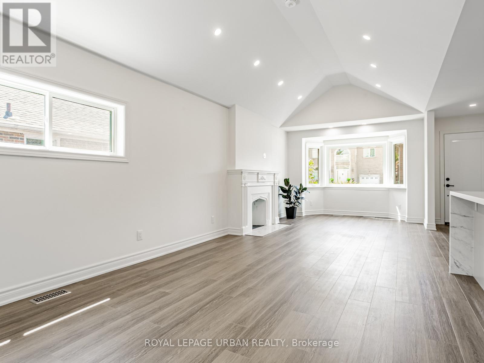 












MAIN - 1627 WOODBINE HEIGHTS BOULEVARD

,
Toronto,




Ontario
M4B3A3

