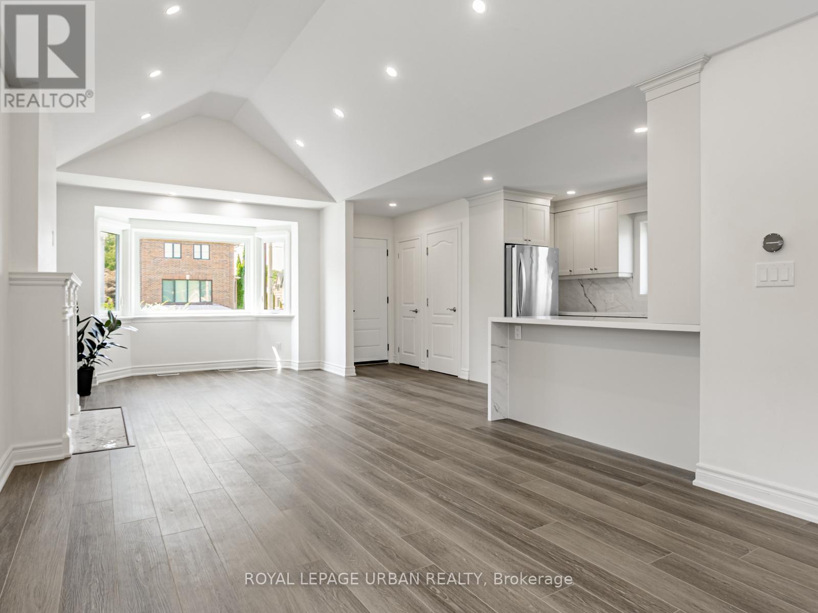 












MAIN - 1627 WOODBINE HEIGHTS BOULEVARD

,
Toronto,




Ontario
M4B3A3

