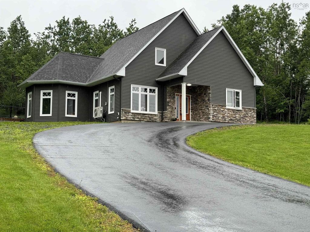 












77 Fir Avenue

,
Salmon River,




NS
B2N 6P6

