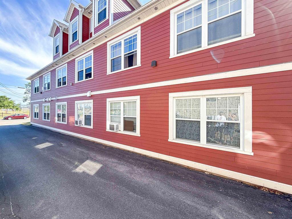 












343 Kent Street

,
Charlottetown,




PE
C1B 1M8

