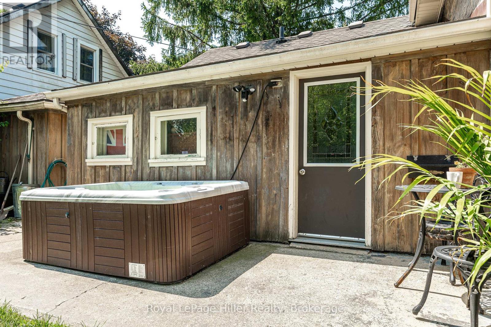 












23 GRANT STREET

,
Stratford,




Ontario
N5A1L5

