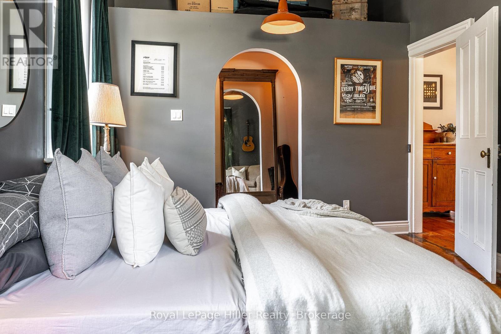 












23 GRANT STREET

,
Stratford,




Ontario
N5A1L5

