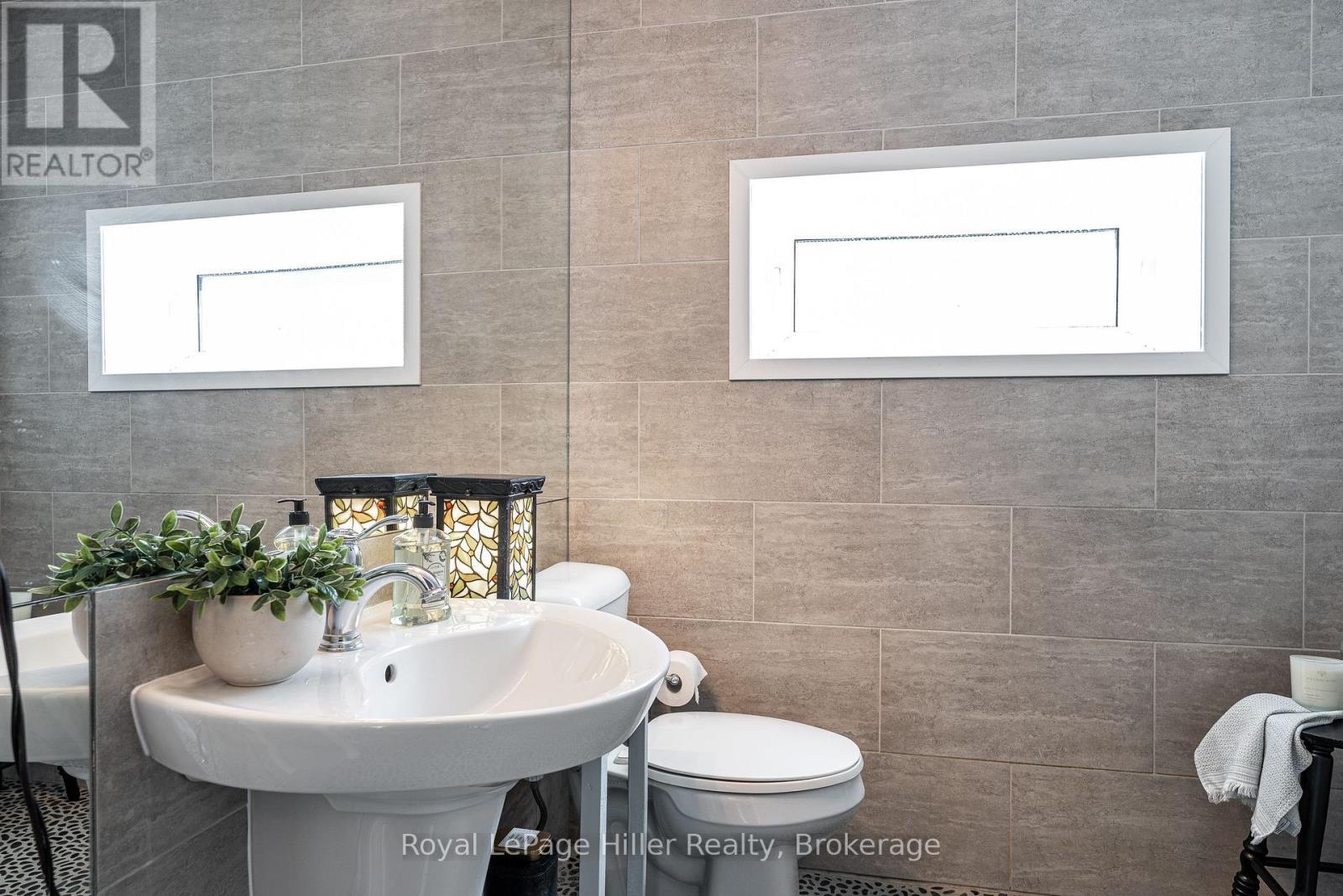 












23 GRANT STREET

,
Stratford,




Ontario
N5A1L5

