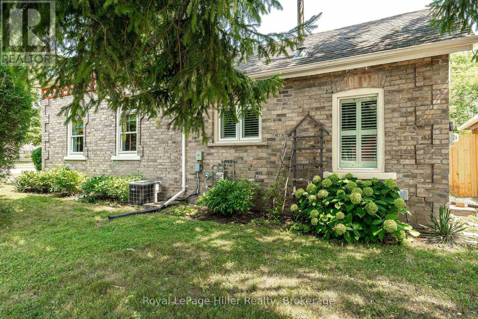 












23 GRANT STREET

,
Stratford,




Ontario
N5A1L5

