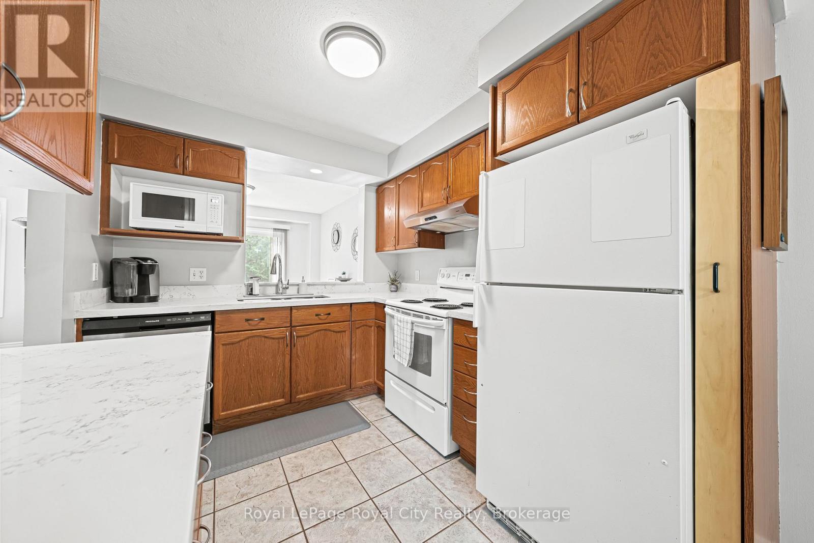 












89 DOYLE DRIVE

,
Guelph (Clairfields/Hanlon Business Park),




Ontario
N1G5B9

