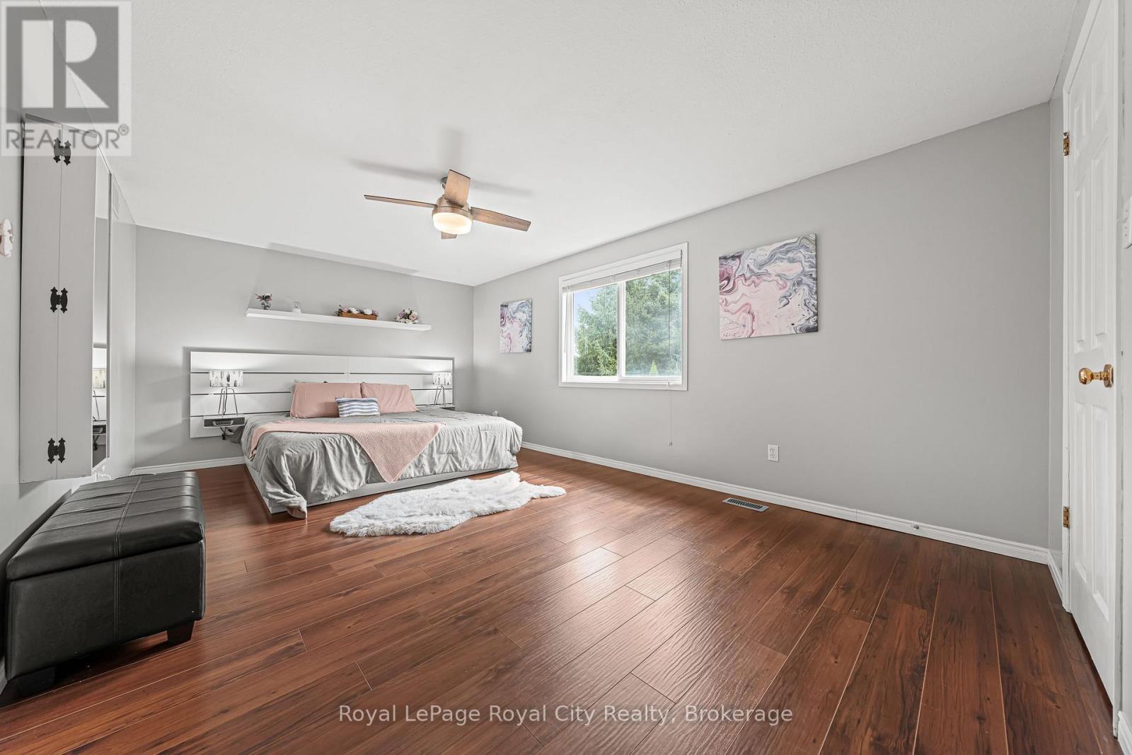 












89 DOYLE DRIVE

,
Guelph (Clairfields/Hanlon Business Park),




Ontario
N1G5B9

