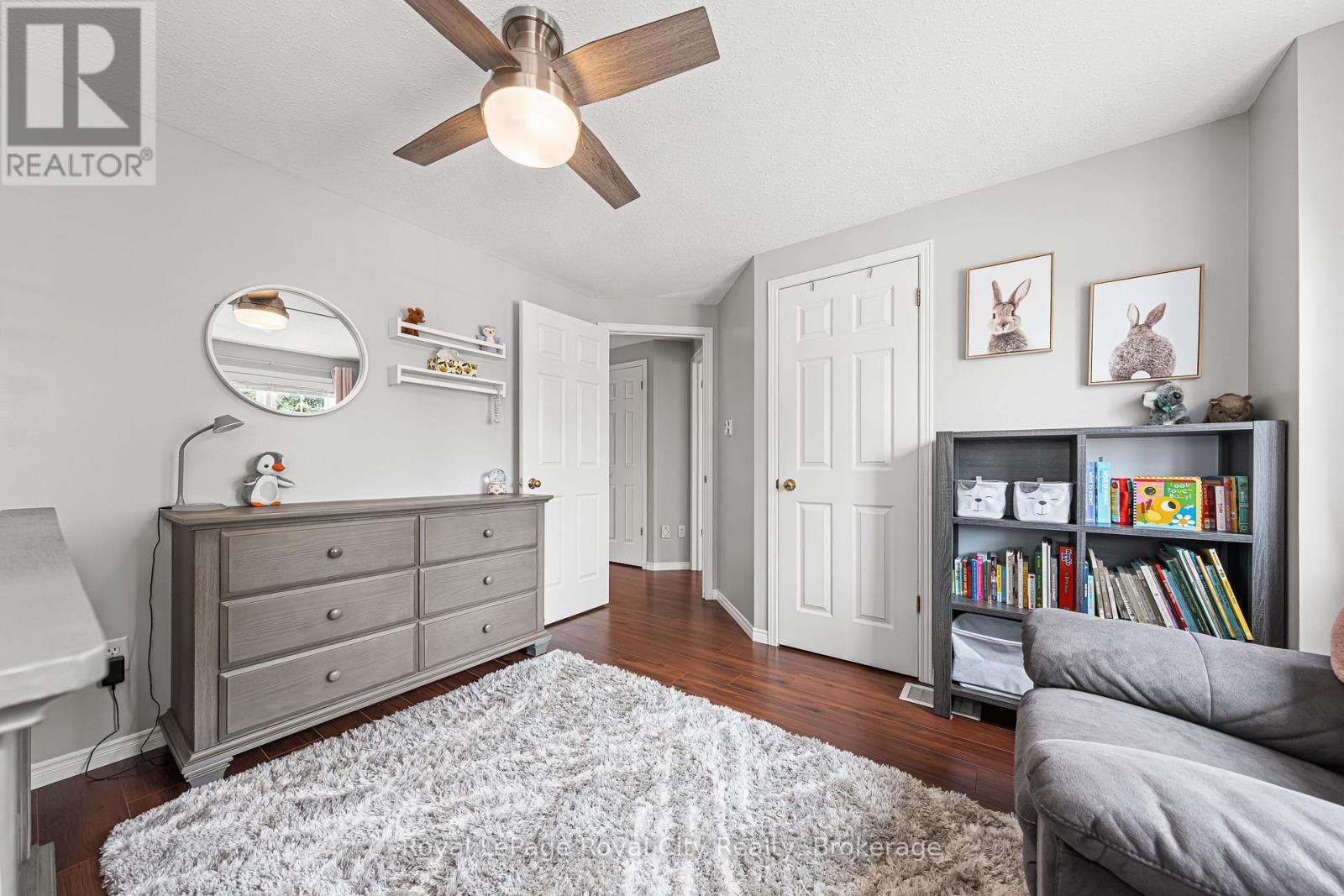 












89 DOYLE DRIVE

,
Guelph (Clairfields/Hanlon Business Park),




Ontario
N1G5B9

