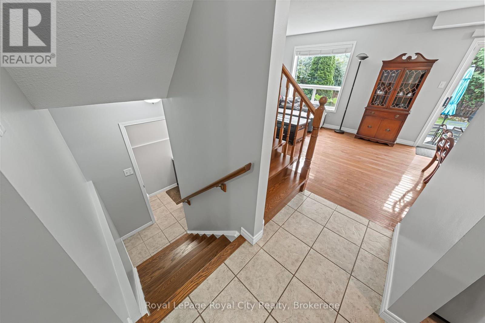 












89 DOYLE DRIVE

,
Guelph (Clairfields/Hanlon Business Park),




Ontario
N1G5B9

