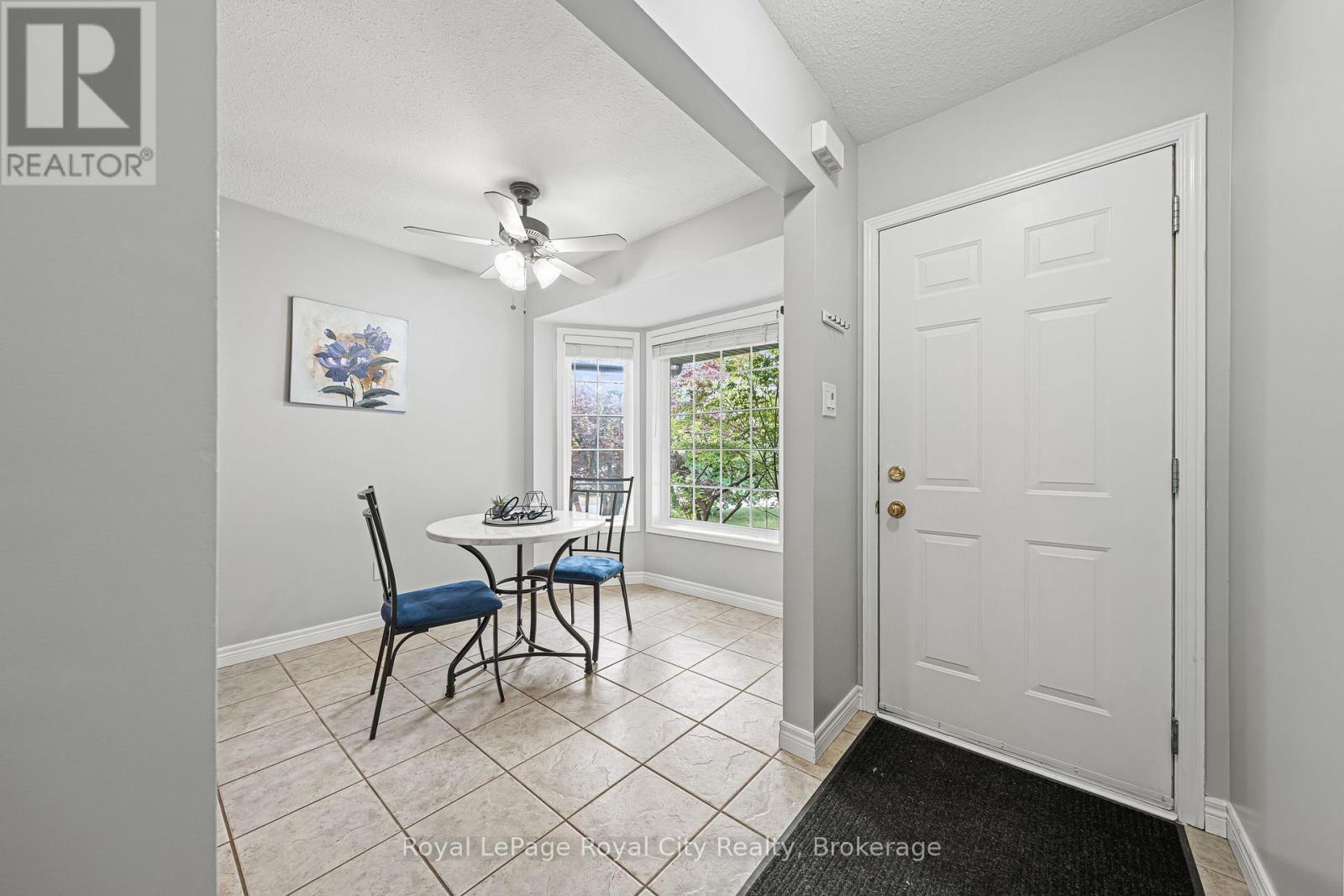 












89 DOYLE DRIVE

,
Guelph (Clairfields/Hanlon Business Park),




Ontario
N1G5B9


