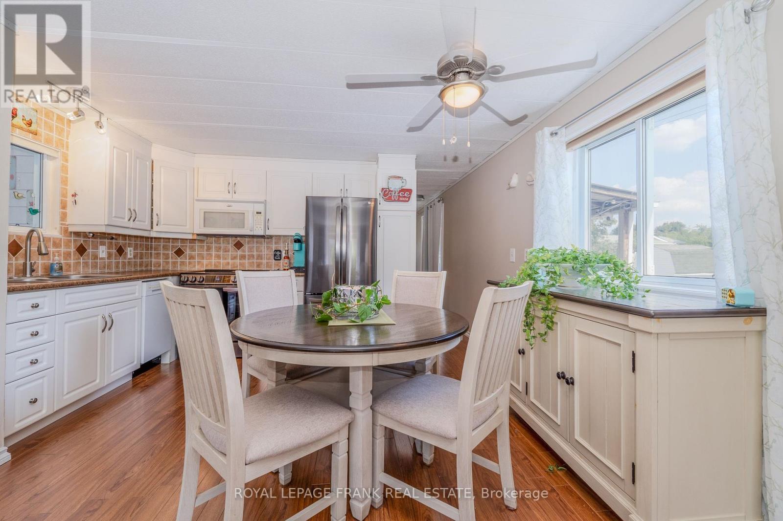 












10 FENELON WAY

,
Kawartha Lakes (Lindsay),




Ontario
K9V0H5

