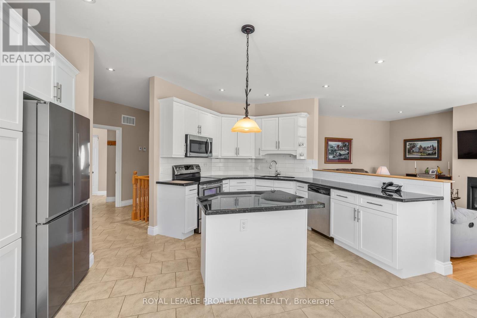 












1151 VERNONVILLE ROAD

,
Alnwick/Haldimand (Grafton),




Ontario
K0K2G0

