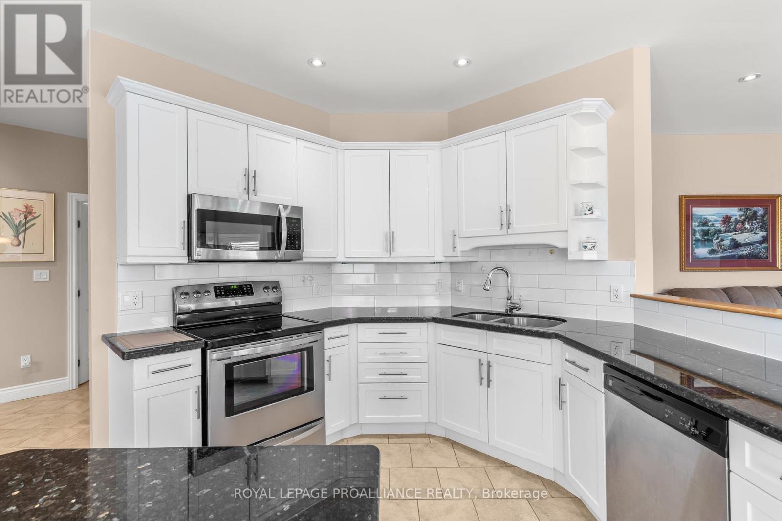 












1151 VERNONVILLE ROAD

,
Alnwick/Haldimand (Grafton),




Ontario
K0K2G0

