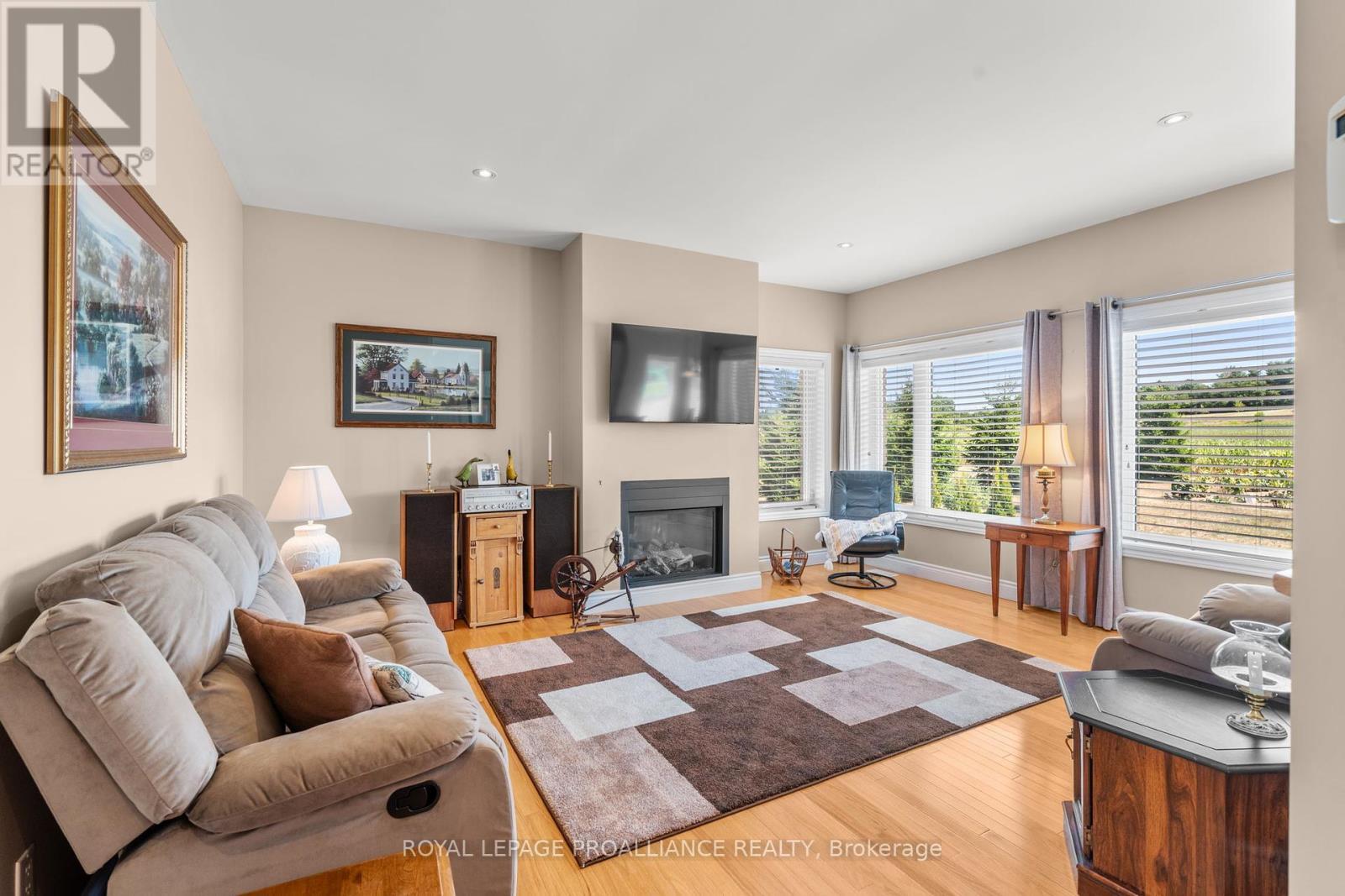 












1151 VERNONVILLE ROAD

,
Alnwick/Haldimand (Grafton),




Ontario
K0K2G0


