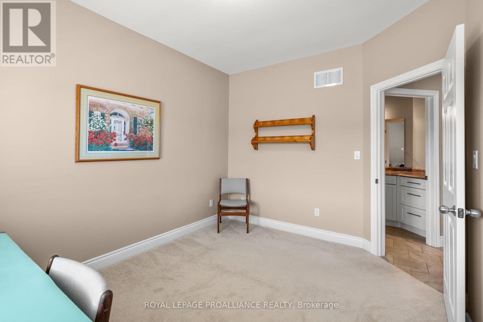 












1151 VERNONVILLE ROAD

,
Alnwick/Haldimand (Grafton),




Ontario
K0K2G0

