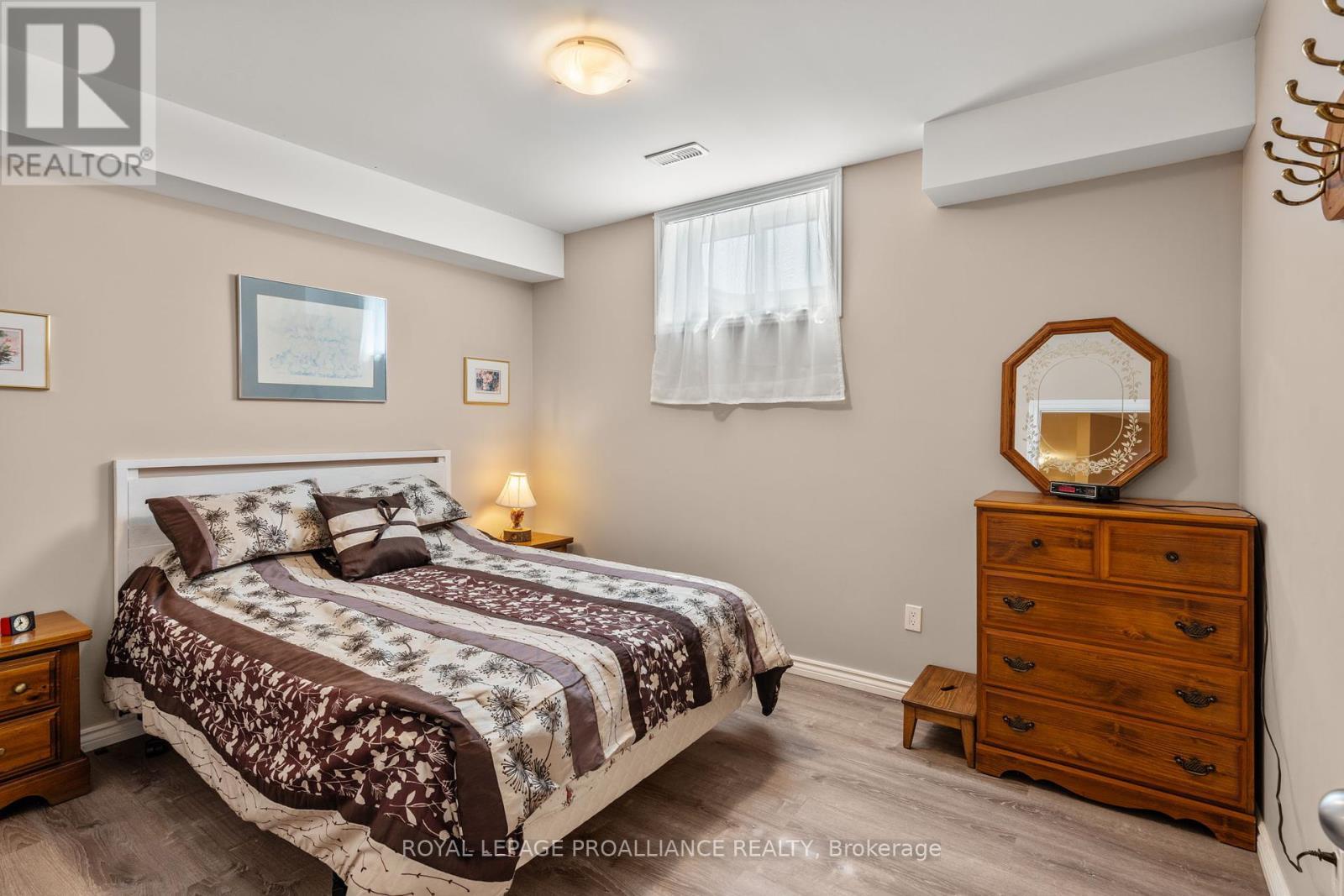 












1151 VERNONVILLE ROAD

,
Alnwick/Haldimand (Grafton),




Ontario
K0K2G0

