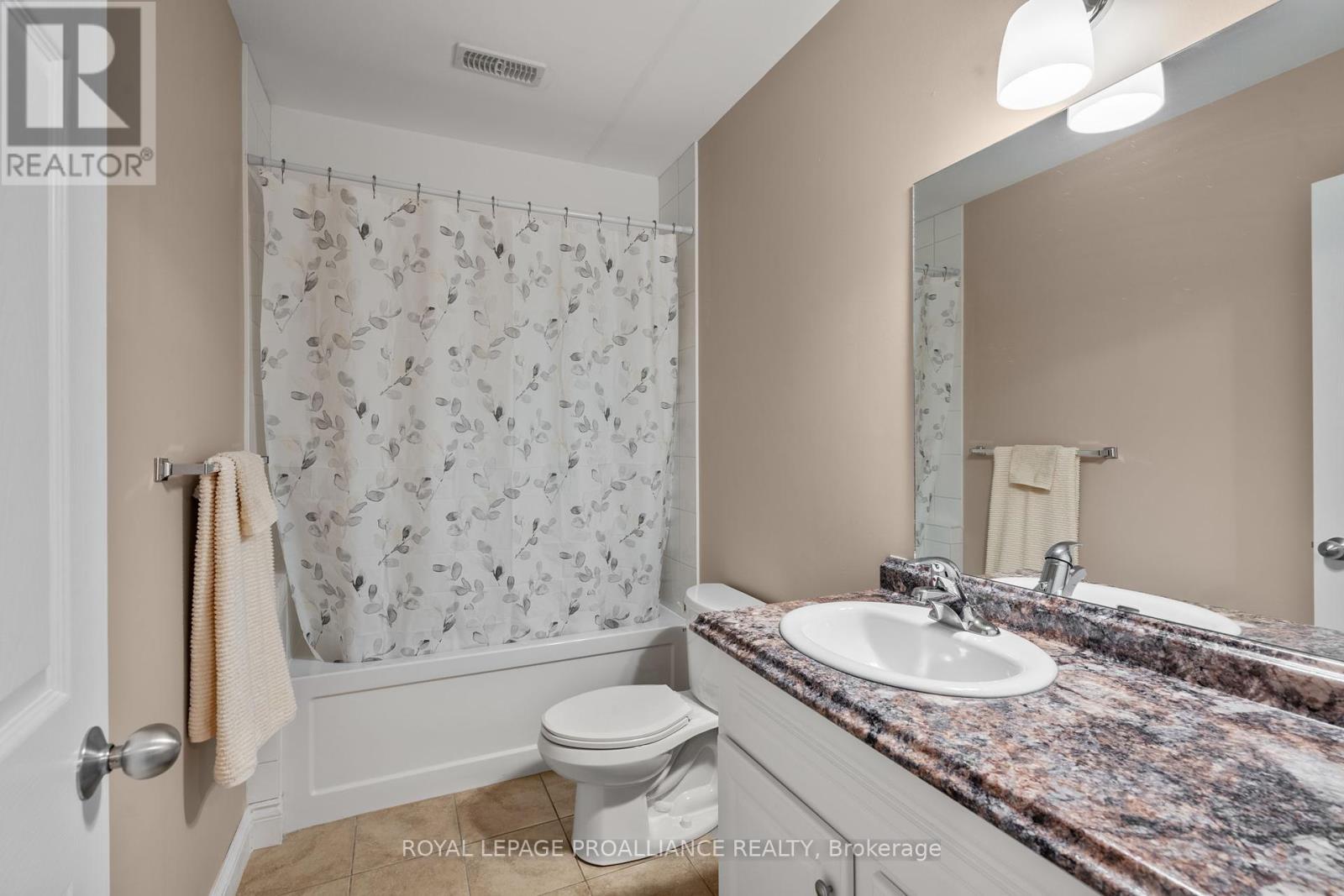












1151 VERNONVILLE ROAD

,
Alnwick/Haldimand (Grafton),




Ontario
K0K2G0

