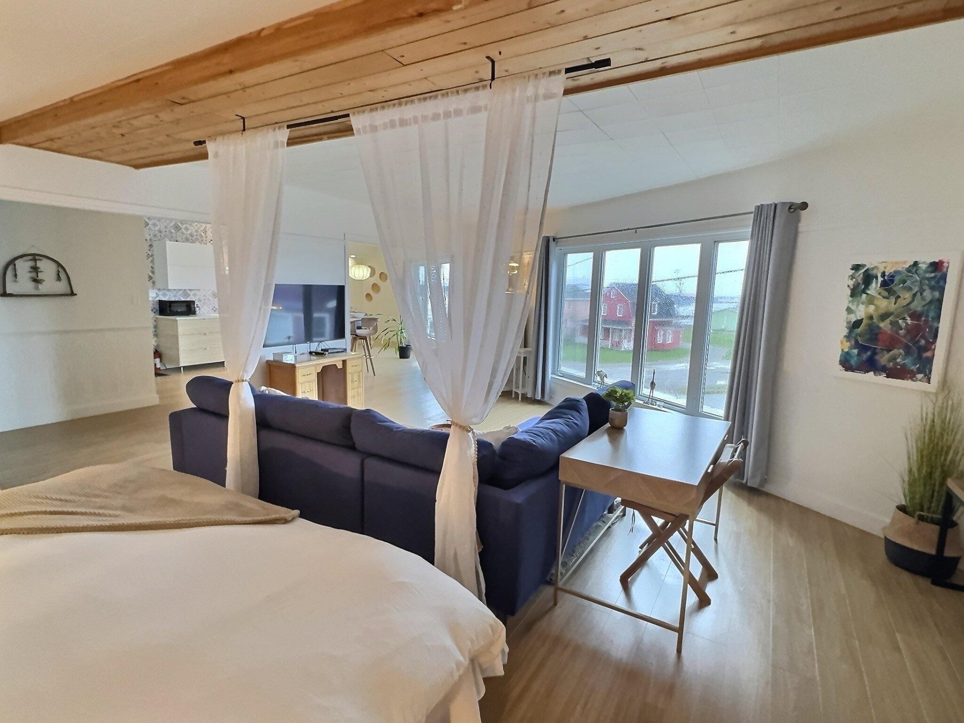 









221


Ch. Principal

,
Les Îles-de-la-Madeleine,




QC
G4T1C8

