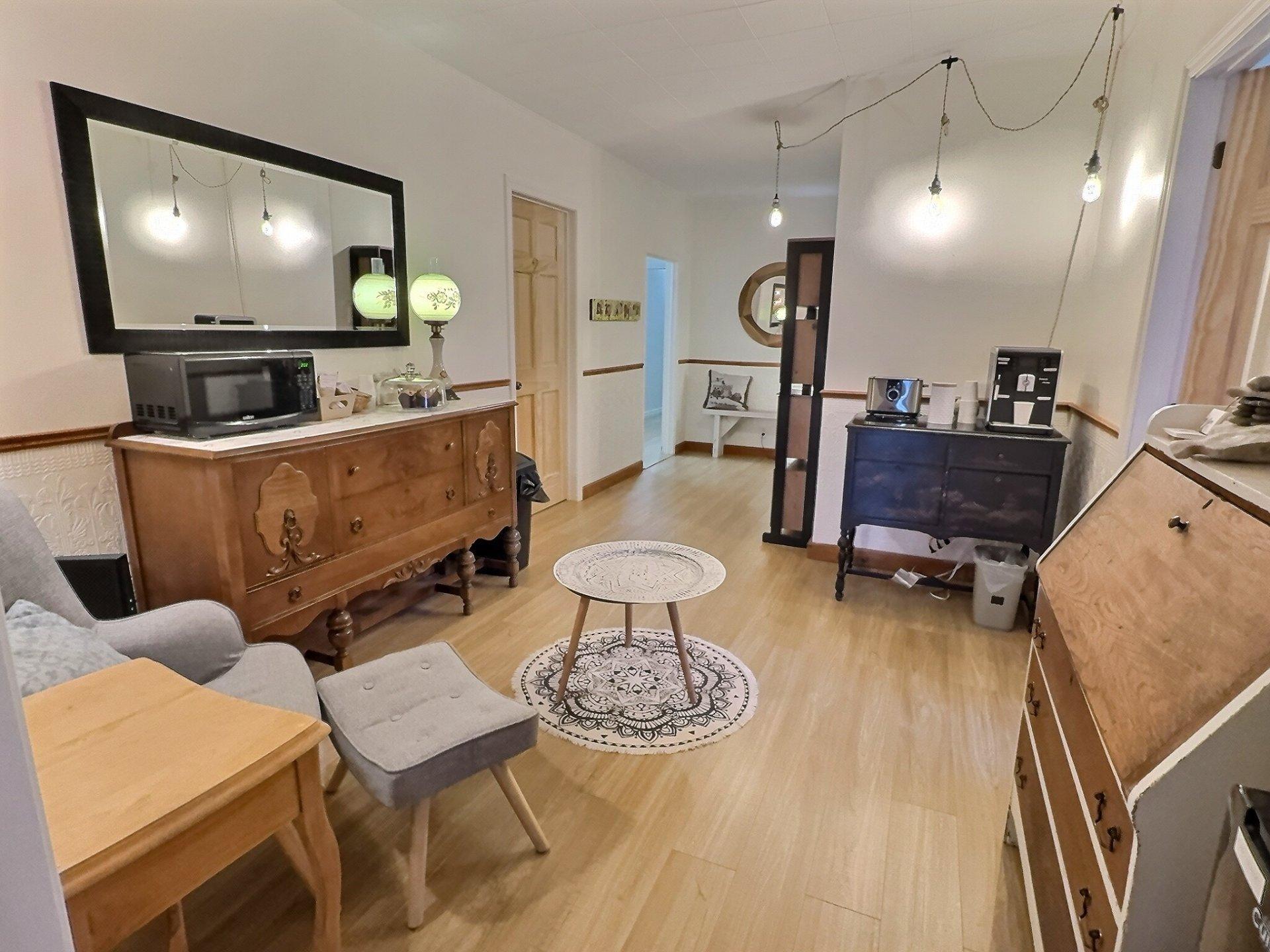 









221


Ch. Principal

,
Les Îles-de-la-Madeleine,




QC
G4T1C8

