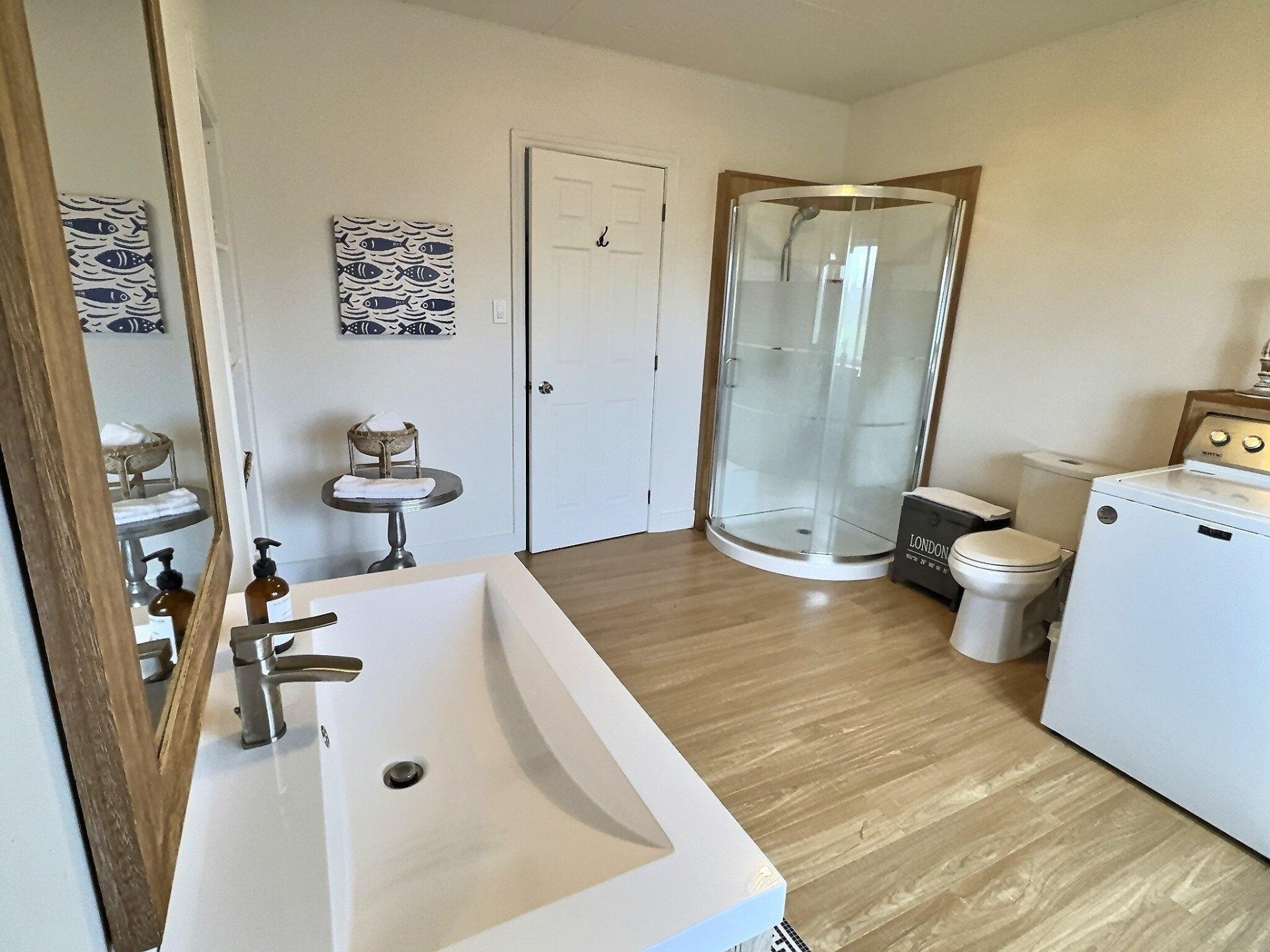 









221


Ch. Principal

,
Les Îles-de-la-Madeleine,




QC
G4T1C8


