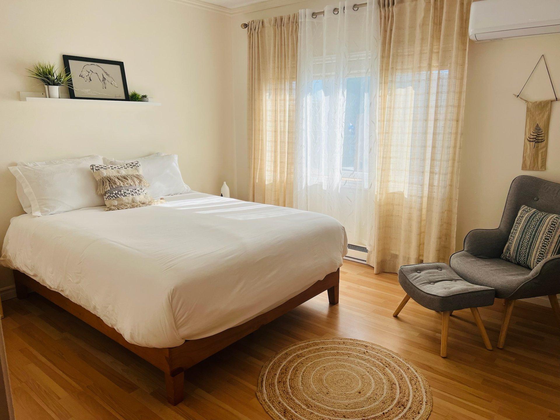 









221


Ch. Principal

,
Les Îles-de-la-Madeleine,




QC
G4T1C8

