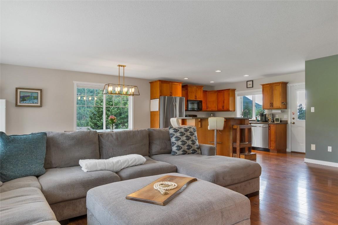 









5644


Lynes

Road,
Falkland,




BC
V0E 1W0

