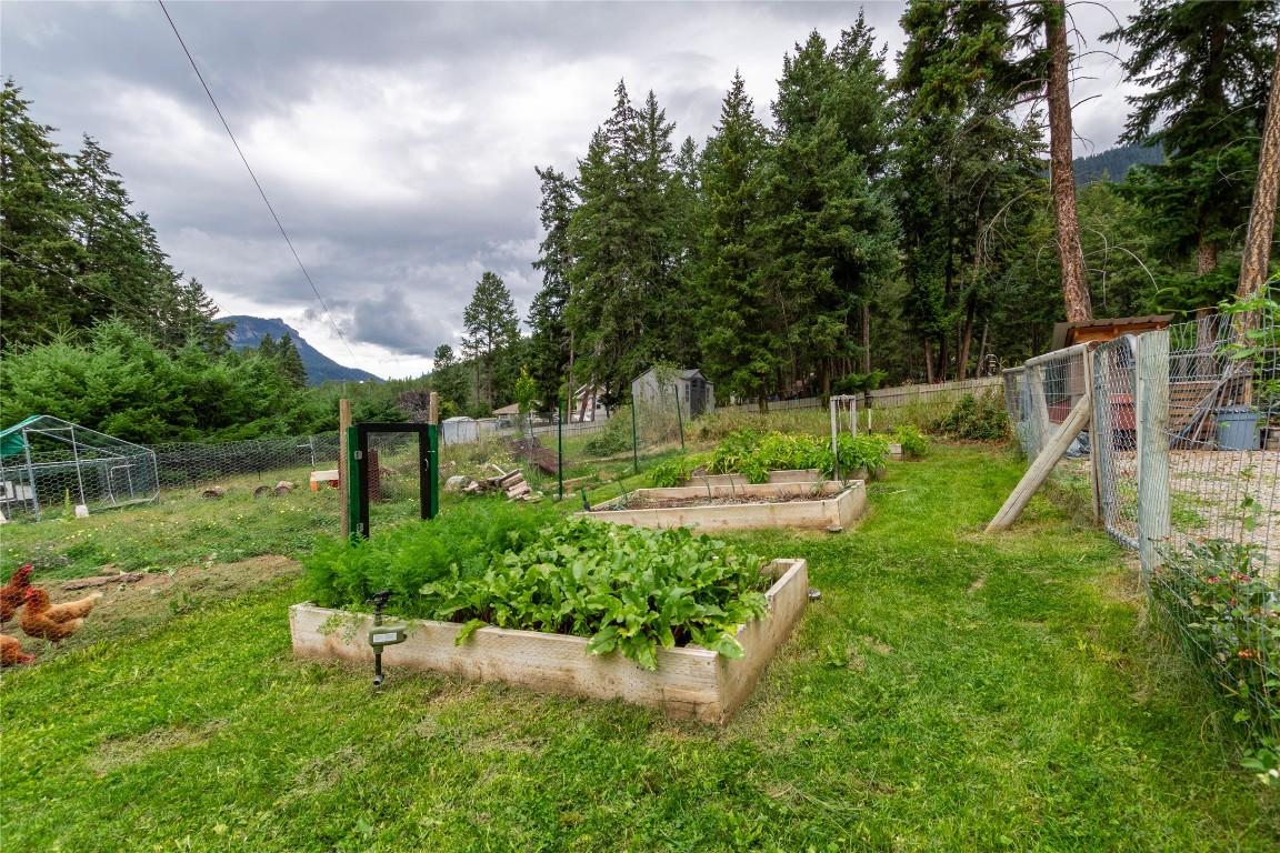 









5644


Lynes

Road,
Falkland,




BC
V0E 1W0

