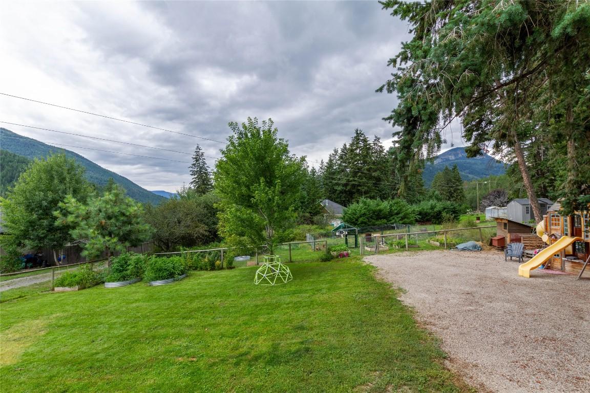 









5644


Lynes

Road,
Falkland,




BC
V0E 1W0


