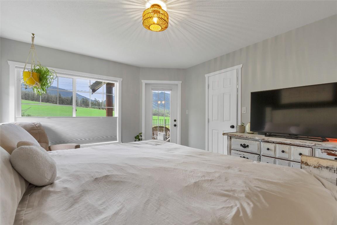 









5644


Lynes

Road,
Falkland,




BC
V0E 1W0

